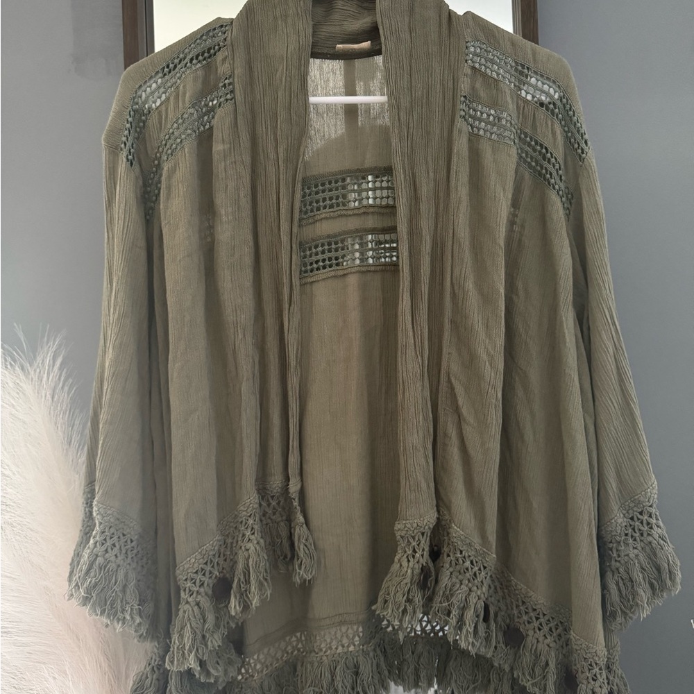 Hollister‎ Green Fringe Cape Jacket